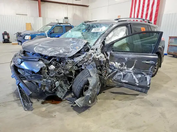 2T3DFREV7HW646748 2017 TOYOTA RAV 4 - Image 1