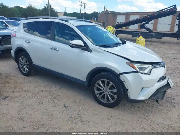 2T3DFREV7HW665610 2017 TOYOTA RAV 4 - Image 1