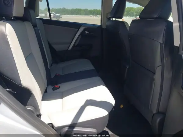 2T3DFREV7HW686439 2017 TOYOTA RAV 4 - Image 8