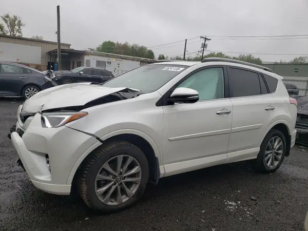 2T3DFREV8HW554001 2017 TOYOTA RAV 4 - Image 1