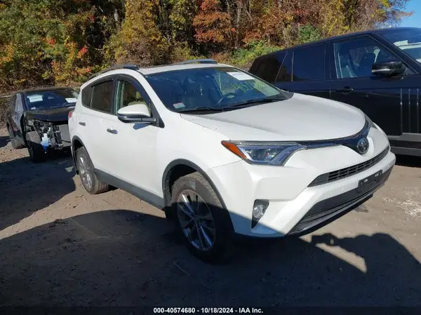 2T3DFREV8HW588861 2017 TOYOTA RAV 4 - Image 1