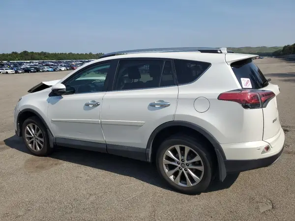 2T3DFREV8HW691861 2017 TOYOTA RAV 4 - Image 2