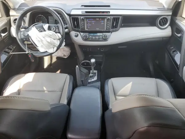 2T3DFREV8HW691861 2017 TOYOTA RAV 4 - Image 8