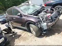 2T3DFREV8JW768041 2018 TOYOTA RAV 4