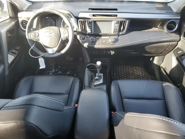 2T3DFREV8JW773580 2018 TOYOTA RAV 4 - Image 8