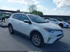 2T3DFREV8JW836239 2018 TOYOTA RAV 4