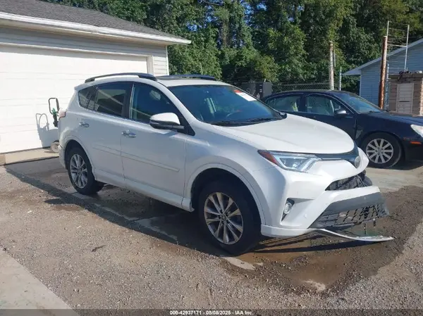 2T3DFREV9HW554055 2017 TOYOTA RAV 4 - Image 1