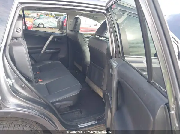 2T3DFREV9HW584916 2017 TOYOTA RAV 4 - Image 8