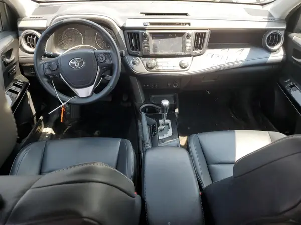 2T3DFREV9JW702758 2018 TOYOTA RAV 4 - Image 8