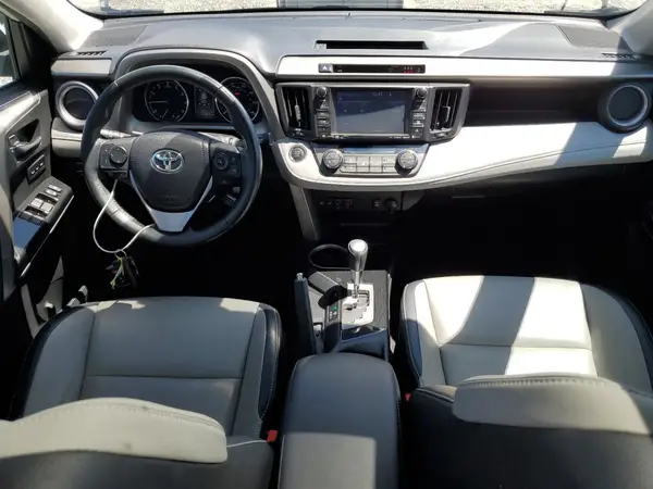 2T3DFREVXHW578168 2017 TOYOTA RAV 4 - Image 8