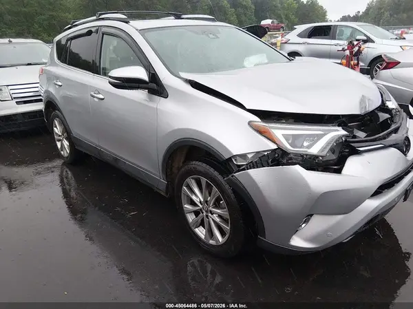 2T3DFREVXHW634464 2017 TOYOTA RAV 4 - Image 1