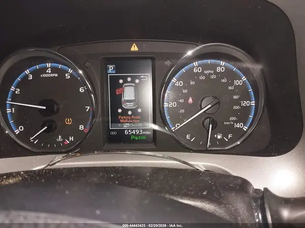 2017 TOYOTA RAV 4 auction photo 7