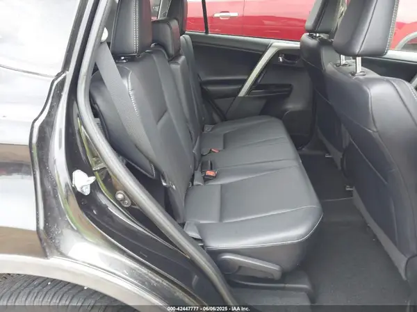 2T3DFREVXJW726826 2018 TOYOTA RAV 4 - Image 8