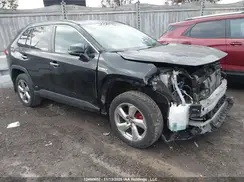 2T3DWRFV1KW003074 2019 TOYOTA RAV 4