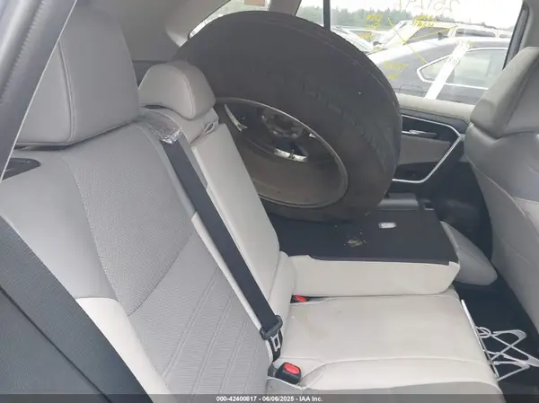 2T3DWRFV1KW021896 2019 TOYOTA RAV 4 - Image 8