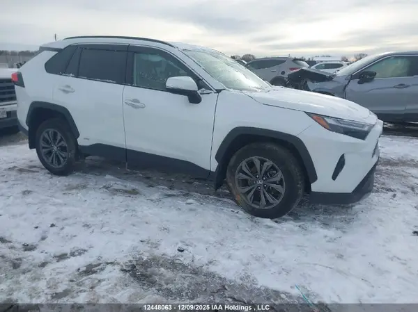 2T3DWRFV2RW218392 2024 TOYOTA RAV 4 - Image 1