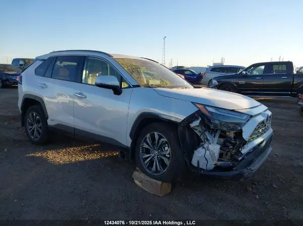 2T3DWRFV3RW213492 2024 TOYOTA RAV 4 - Image 1