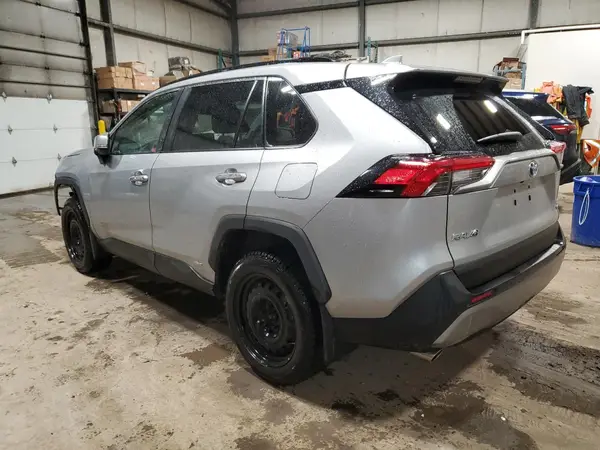 2T3DWRFV4RW225814 2024 TOYOTA RAV 4 - Image 2