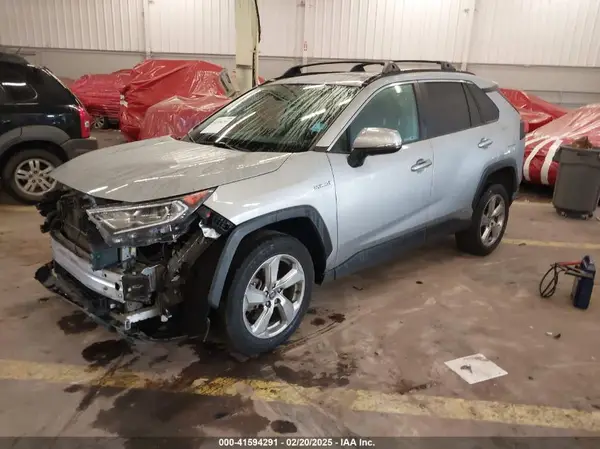 2T3DWRFV5LW051470 2020 TOYOTA RAV 4 - Image 2