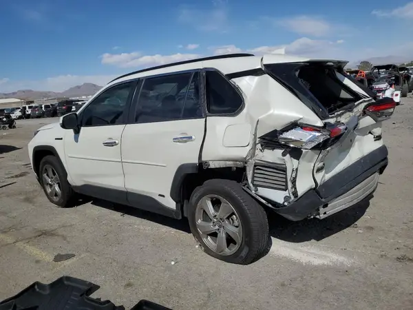 2T3DWRFV8LW047445 2020 TOYOTA RAV 4 - Image 2