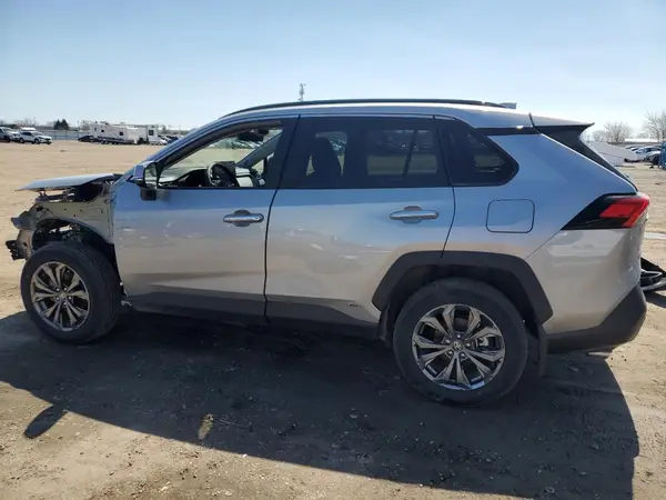 2T3DWRFV8RW245340 2024 TOYOTA RAV 4 - Image 2