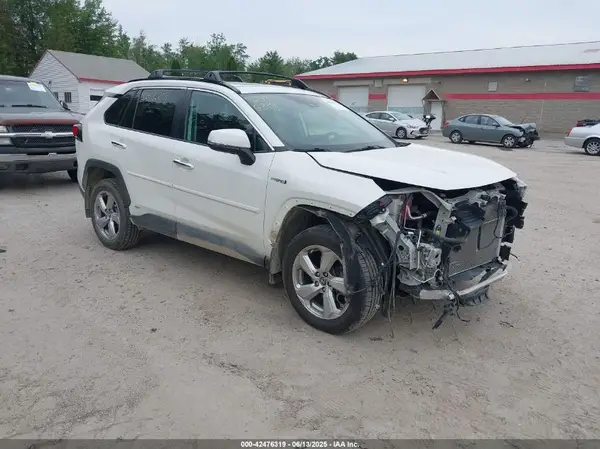 2T3DWRFV9KW032824 2019 TOYOTA RAV 4 - Image 1