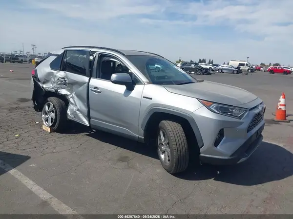 2T3DWRFVXKW025039 2019 TOYOTA RAV 4 - Image 1