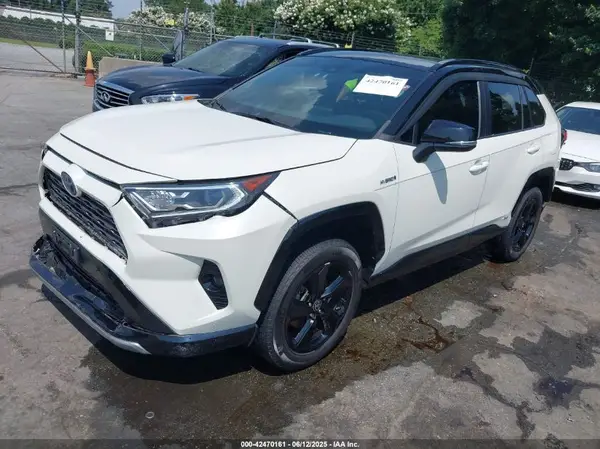 2T3E6RFV1MW027642 2021 TOYOTA RAV 4 - Image 2