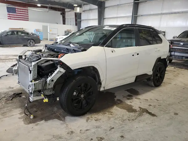 2T3E6RFV1NW035807 2022 TOYOTA RAV 4 - Image 1