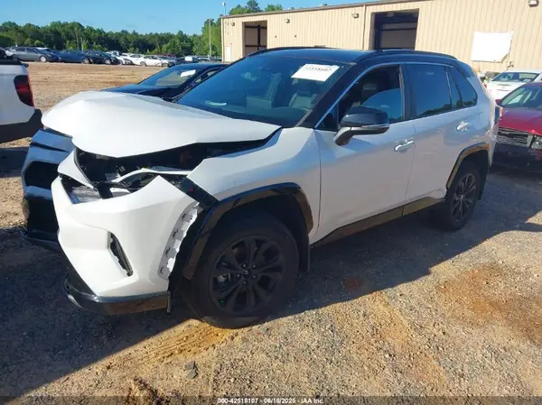 2T3E6RFV1PW038080 2023 TOYOTA RAV 4 - Image 2