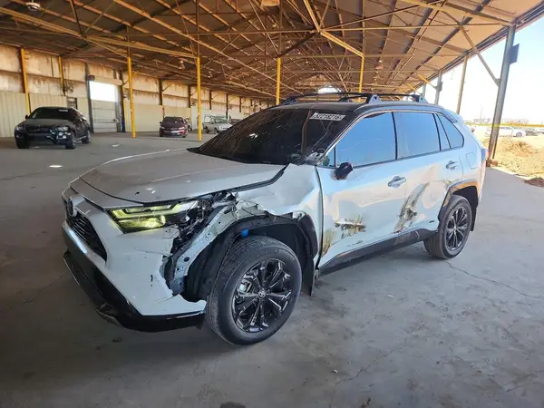 2T3E6RFV3RW058561 2024 TOYOTA RAV 4 - Image 1