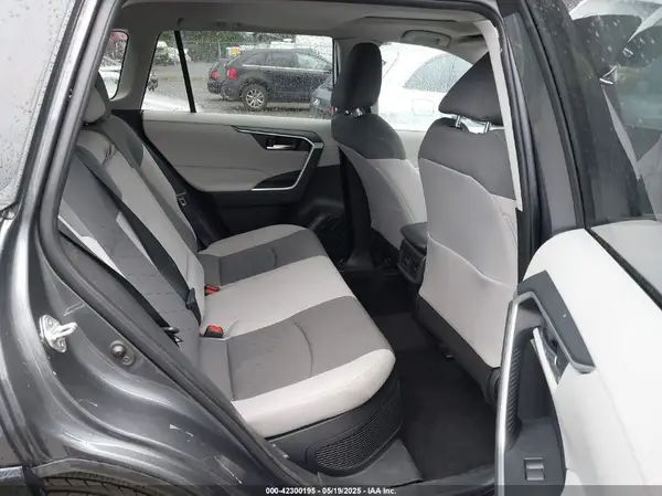 2T3E6RFV4MW004081 2021 TOYOTA RAV 4 - Image 8