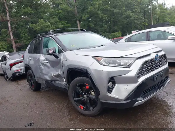 2T3E6RFV4MW018742 2021 TOYOTA RAV 4 - Image 1