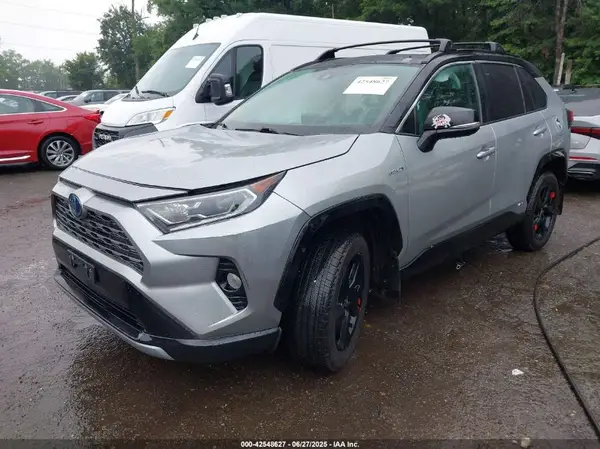 2T3E6RFV4MW018742 2021 TOYOTA RAV 4 - Image 2
