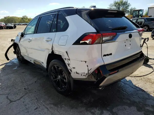2T3E6RFV4PW039904 2023 TOYOTA RAV 4 - Image 2