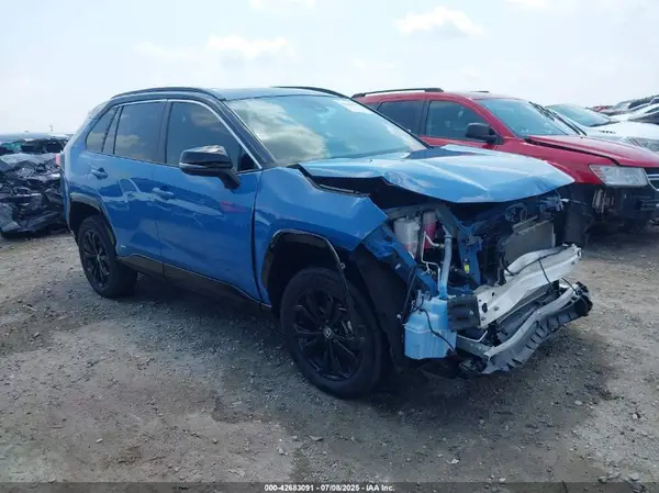 2T3E6RFV4PW044228 2023 TOYOTA RAV 4 - Image 1