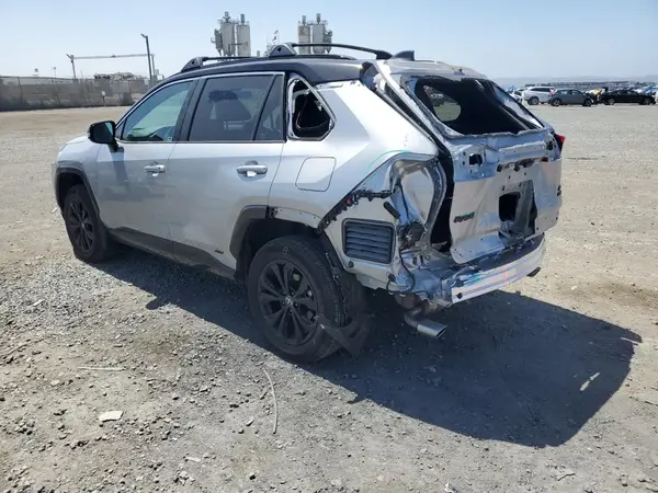 2T3E6RFV4RW072355 2024 TOYOTA RAV 4 - Image 2