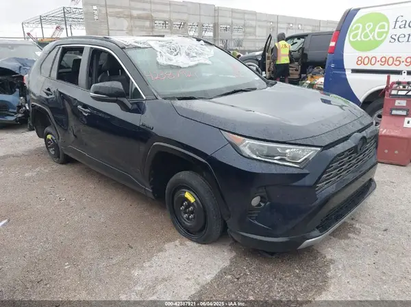 2T3E6RFV5MW002856 2021 TOYOTA RAV 4 - Image 1
