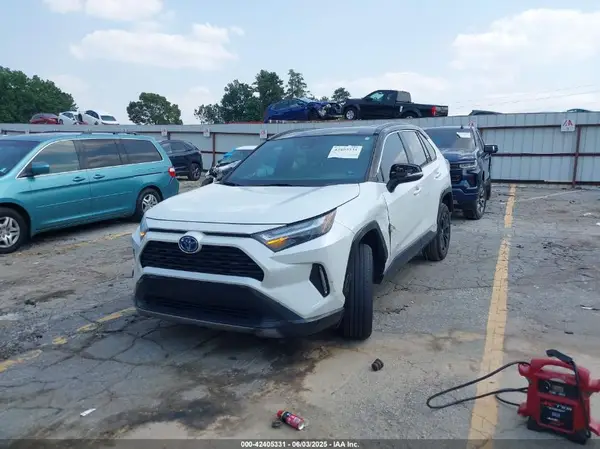 2T3E6RFV5PW041418 2023 TOYOTA RAV 4 - Image 2