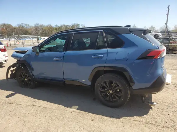 2T3E6RFV5RW073658 2024 TOYOTA RAV 4 - Image 2