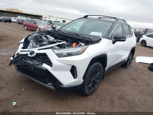 2T3E6RFV5SW085976 2025 TOYOTA RAV 4 - Image 2