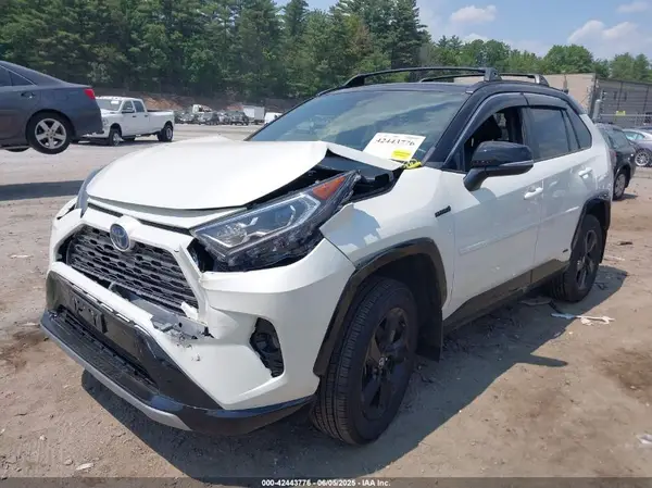 2T3E6RFV8MW010028 2021 TOYOTA RAV 4 - Image 2