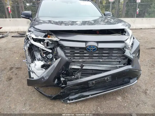 2021 TOYOTA RAV 4 auction photo 6