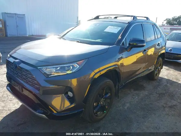 2T3E6RFV8MW019764 2021 TOYOTA RAV 4 - Image 2