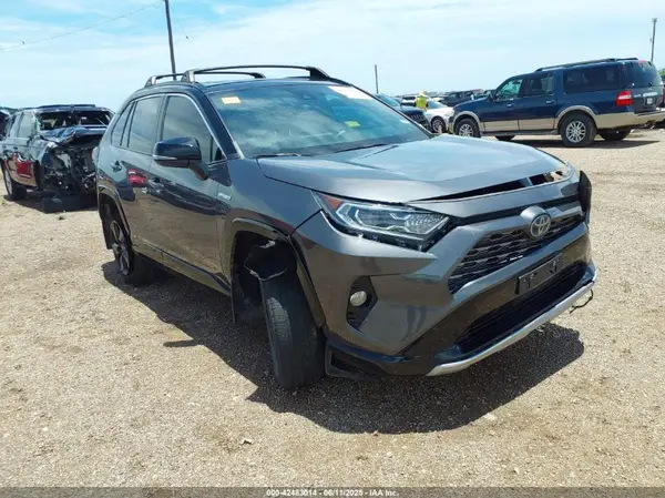 2T3E6RFV8MW024270 2021 TOYOTA RAV 4 - Image 1