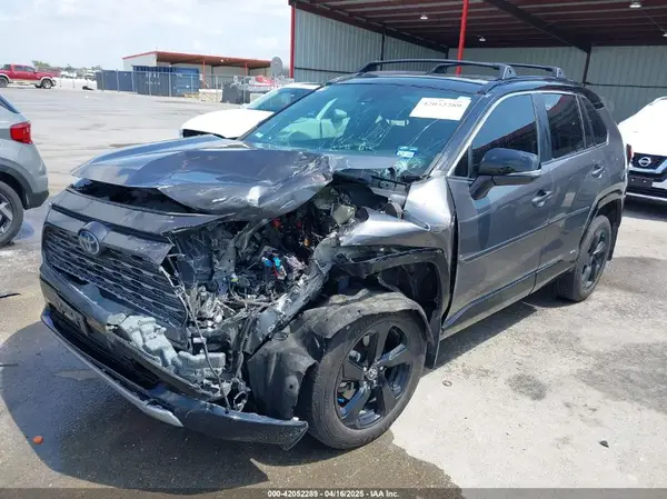 2T3E6RFV8MW026973 2021 TOYOTA RAV 4 - Image 2