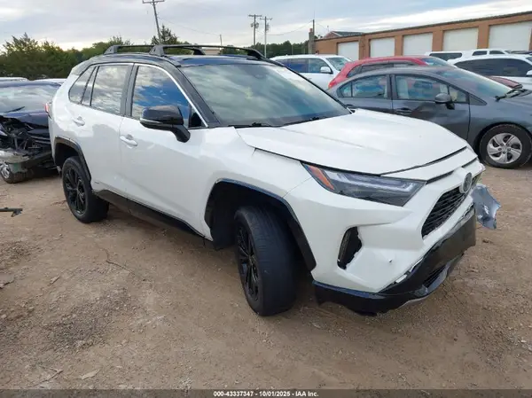 2T3E6RFV9NW036557 2022 TOYOTA RAV 4 - Image 1