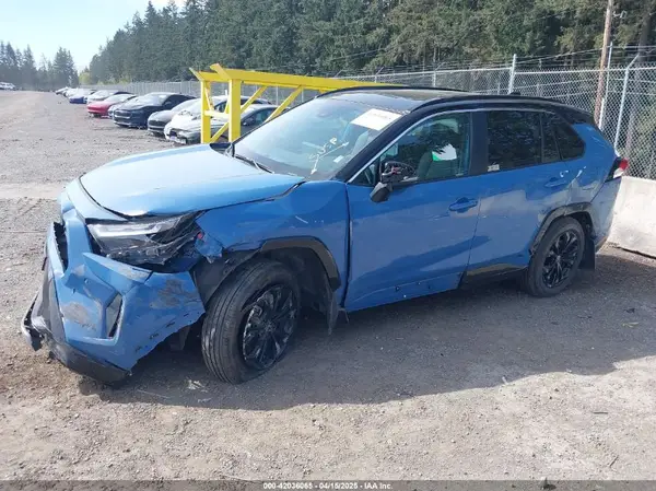 2T3E6RFV9RW075770 2024 TOYOTA RAV 4 - Image 2