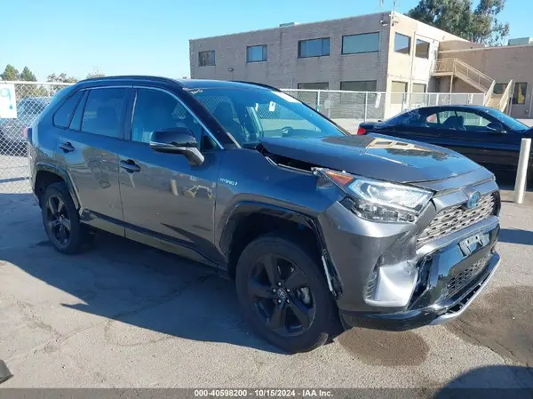 2T3E6RFVXMW009477 2021 TOYOTA RAV 4 - Image 1