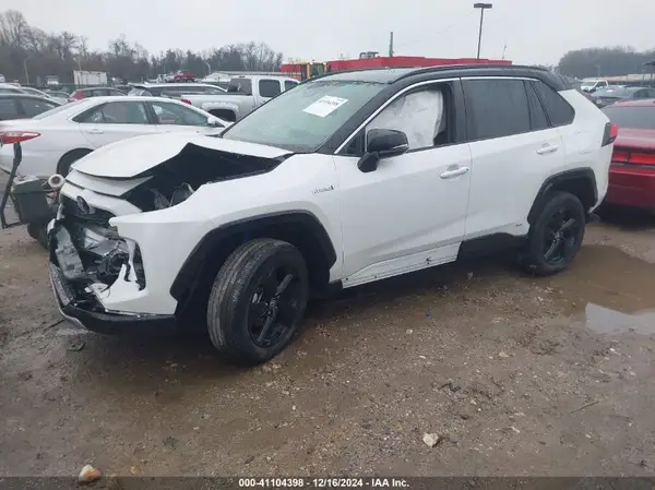 2T3E6RFVXMW017529 2021 TOYOTA RAV 4 - Image 2